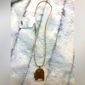 Woman’s Door Locket Necklace With Bag